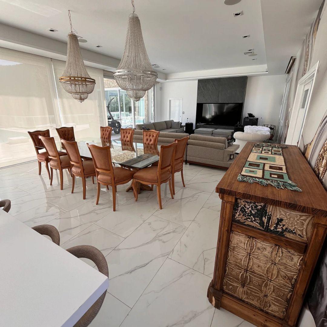 Residencia Wellness en Planta Baja Vistas al Catedral y Piscina Climatizada