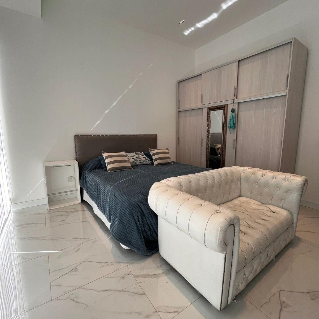 Residencia Wellness en Planta Baja Vistas al Catedral y Piscina Climatizada