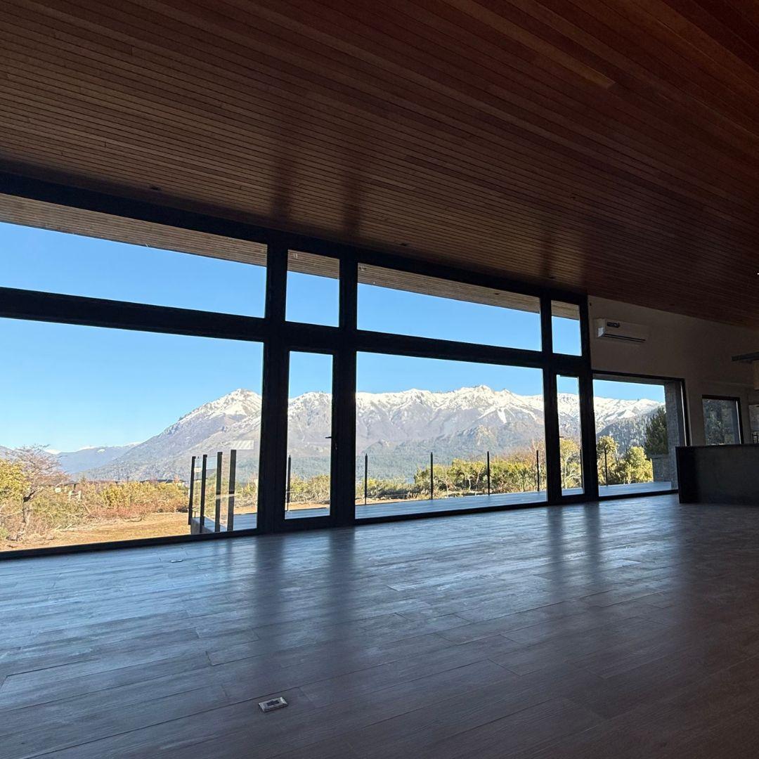 Exclusiva Residencia Premium en Arelauquen Vistas 360 a la Cordillera