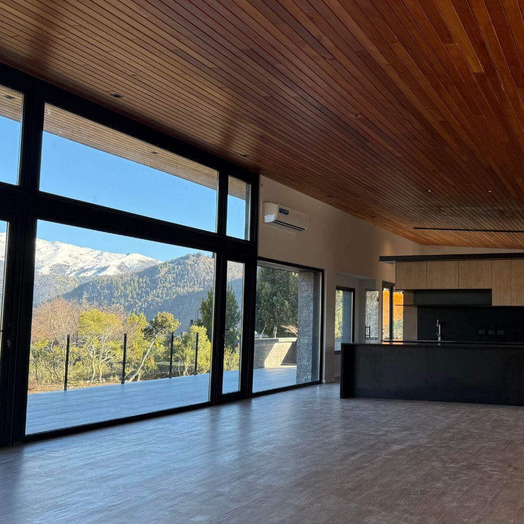 Exclusiva Residencia Premium en Arelauquen Vistas 360 a la Cordillera