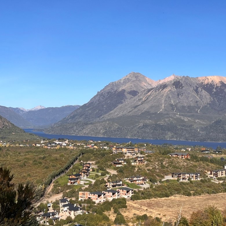 Única Parcela Disponible en la Cota Más Alta de Altos de Arelauquen Vista 360