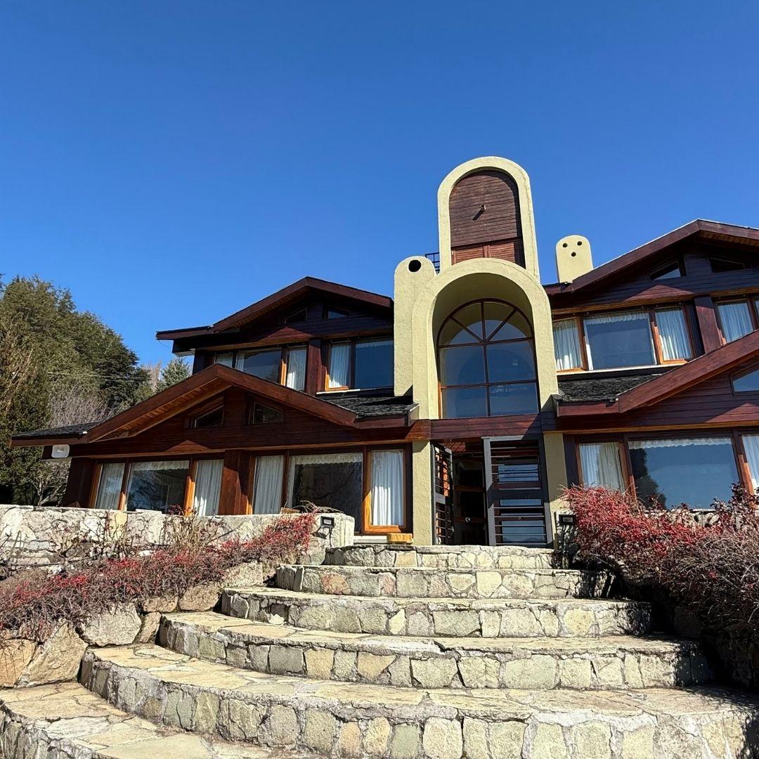Residencia con vista al Nahuel Huapi