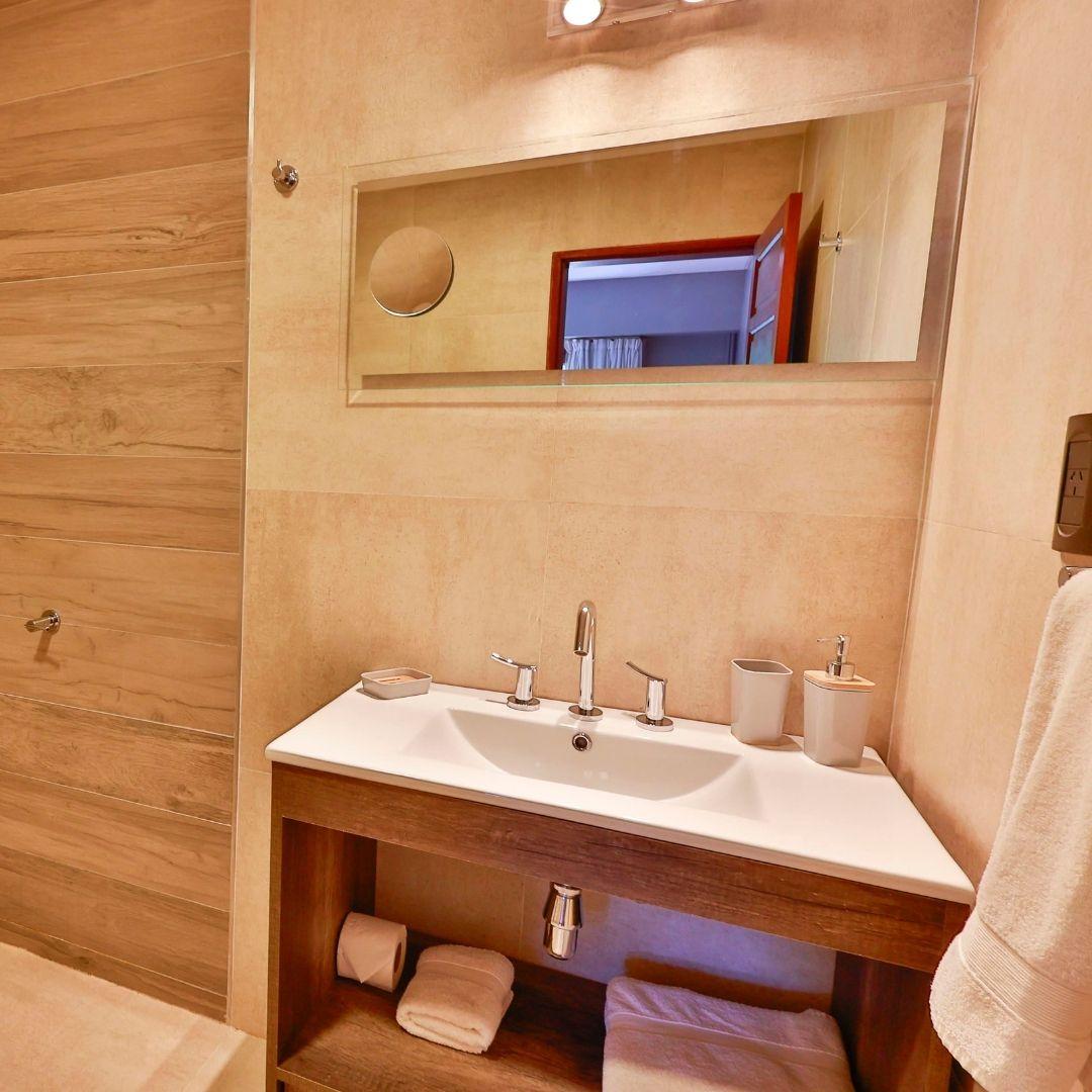 Casa Premium con Costa de Lago Muelle Propio y Fogonero