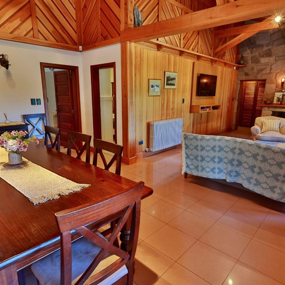Casa Premium con Costa de Lago Muelle Propio y Fogonero