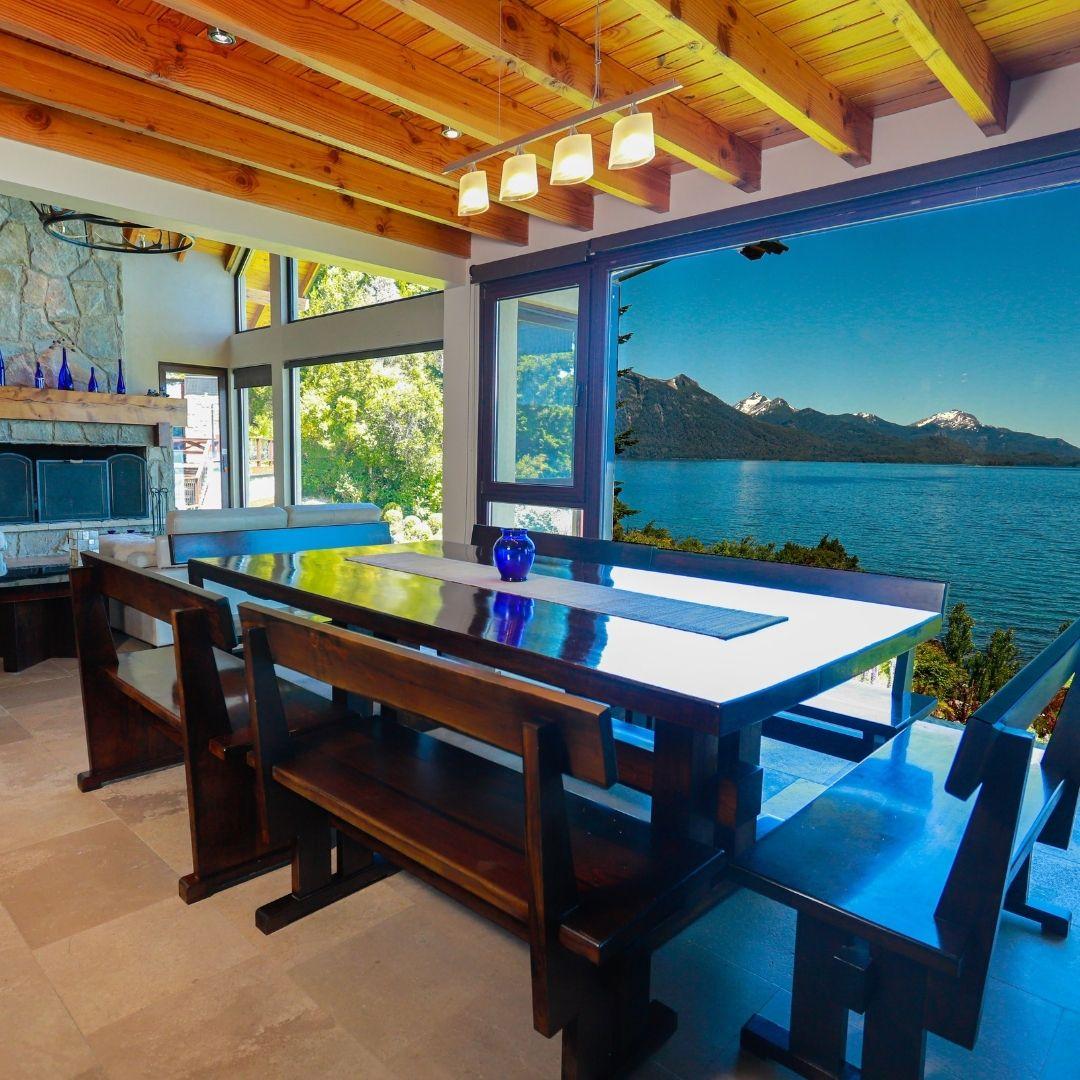 Residencia con Costa de Lago playa y Playroom Circuito Chico