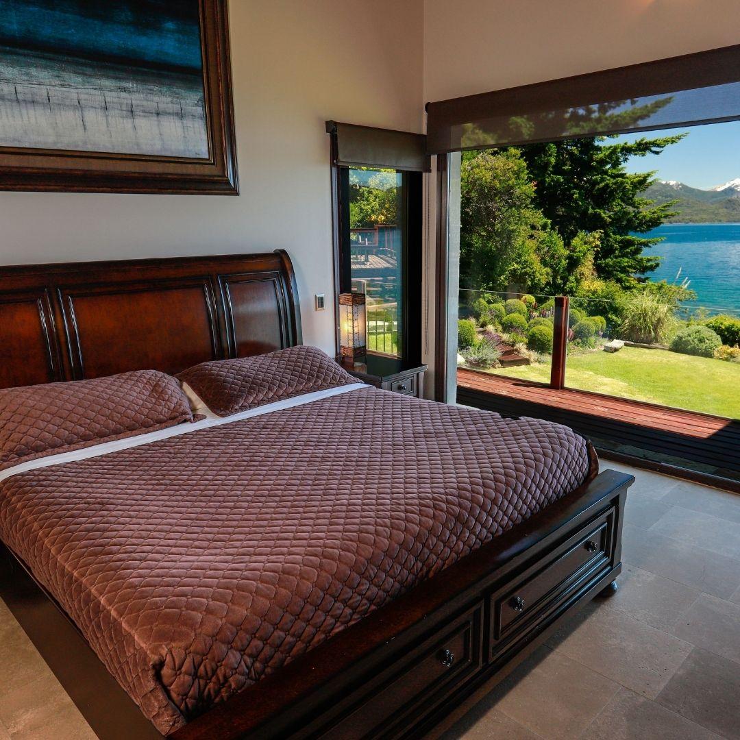 Residencia con Costa de Lago playa y Playroom Circuito Chico