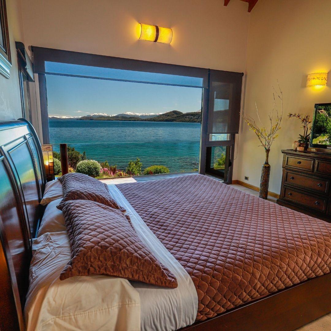 Residencia con Costa de Lago playa y Playroom Circuito Chico