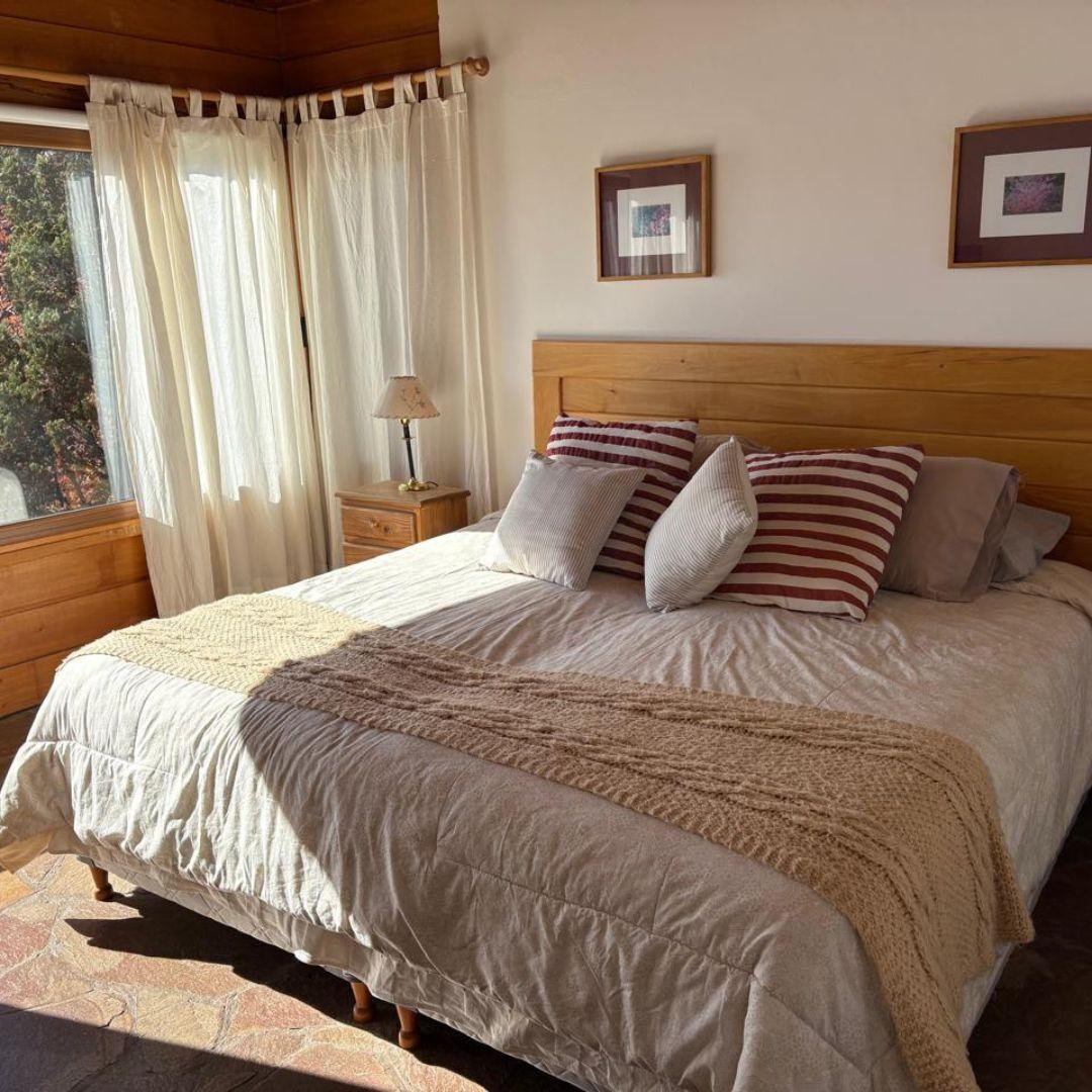 Residencia Premium con Costa de Lago, Piscina Climatizada y 3 Suites