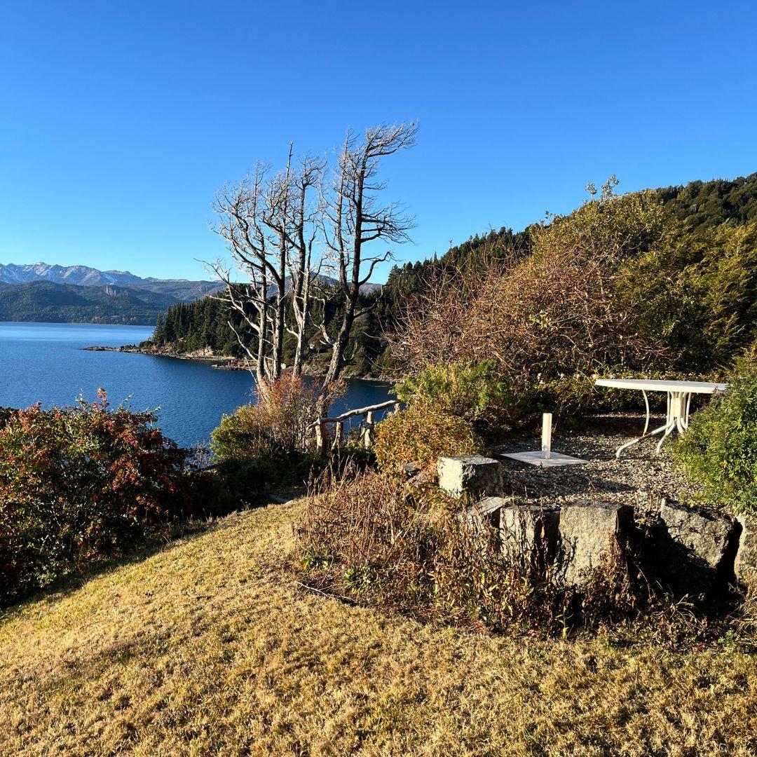 Casa Rústica Tradicional con Acceso al Lago – Península San Pedro