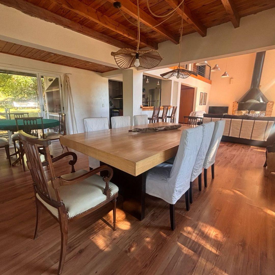 Residencia con 4 Suites, Muelle y Costa de Lago – Barrio Privado Valle Escondido