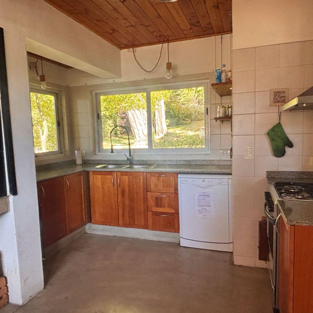 Residencia con 4 Suites, Muelle y Costa de Lago – Barrio Privado Valle Escondido
