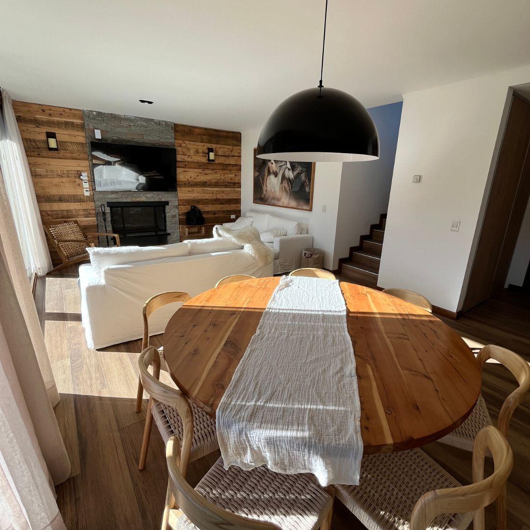 Departamento Tipo Casa con Jardín, Parrilla y Vistas Panorámicas – Arelauquen