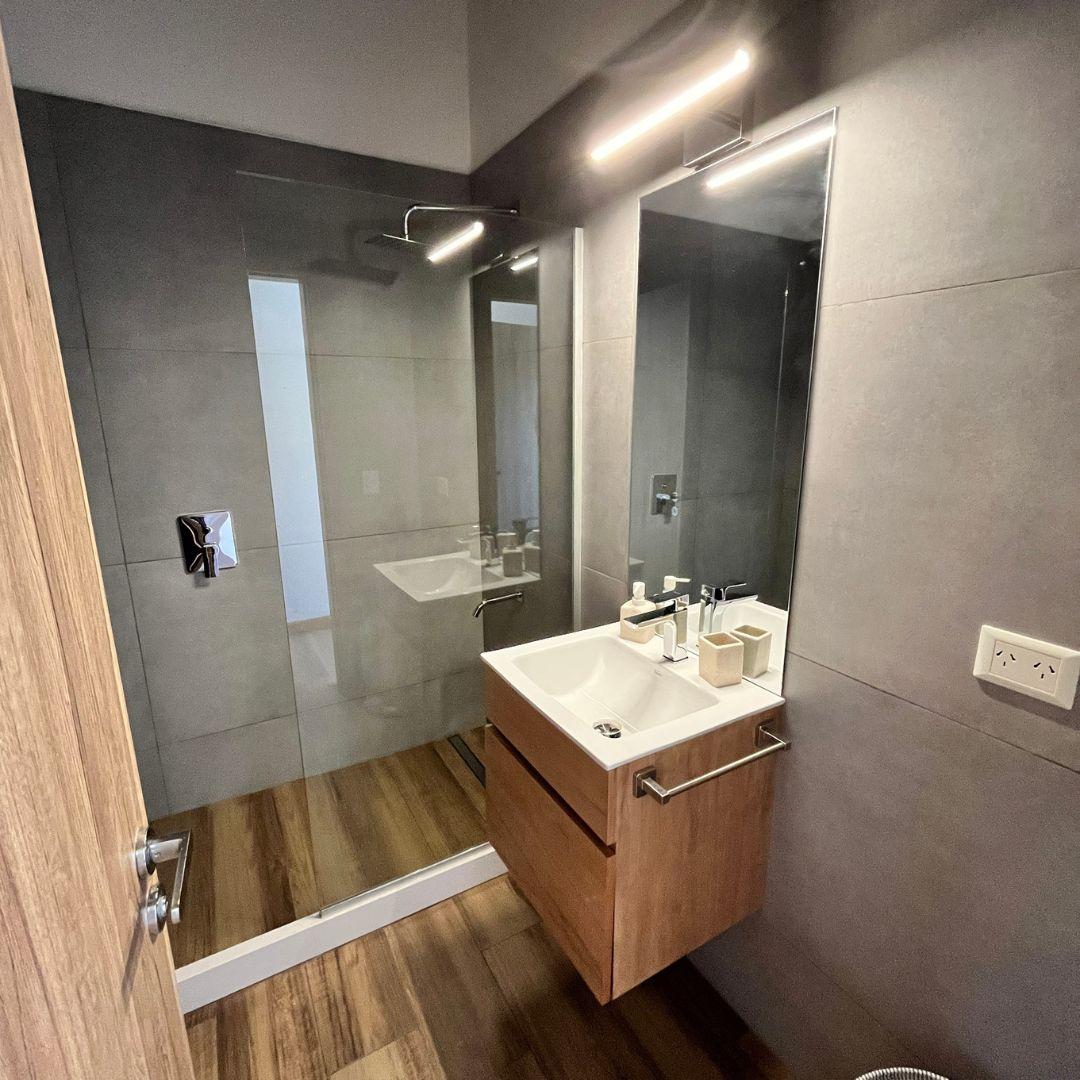 Departamento Tipo Casa con Jardín, Parrilla y Vistas Panorámicas – Arelauquen
