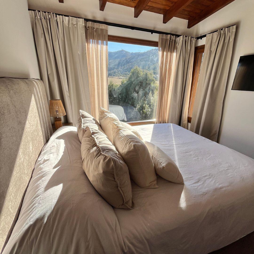 Departamento Tipo Casa con Jardín, Parrilla y Vistas Panorámicas – Arelauquen