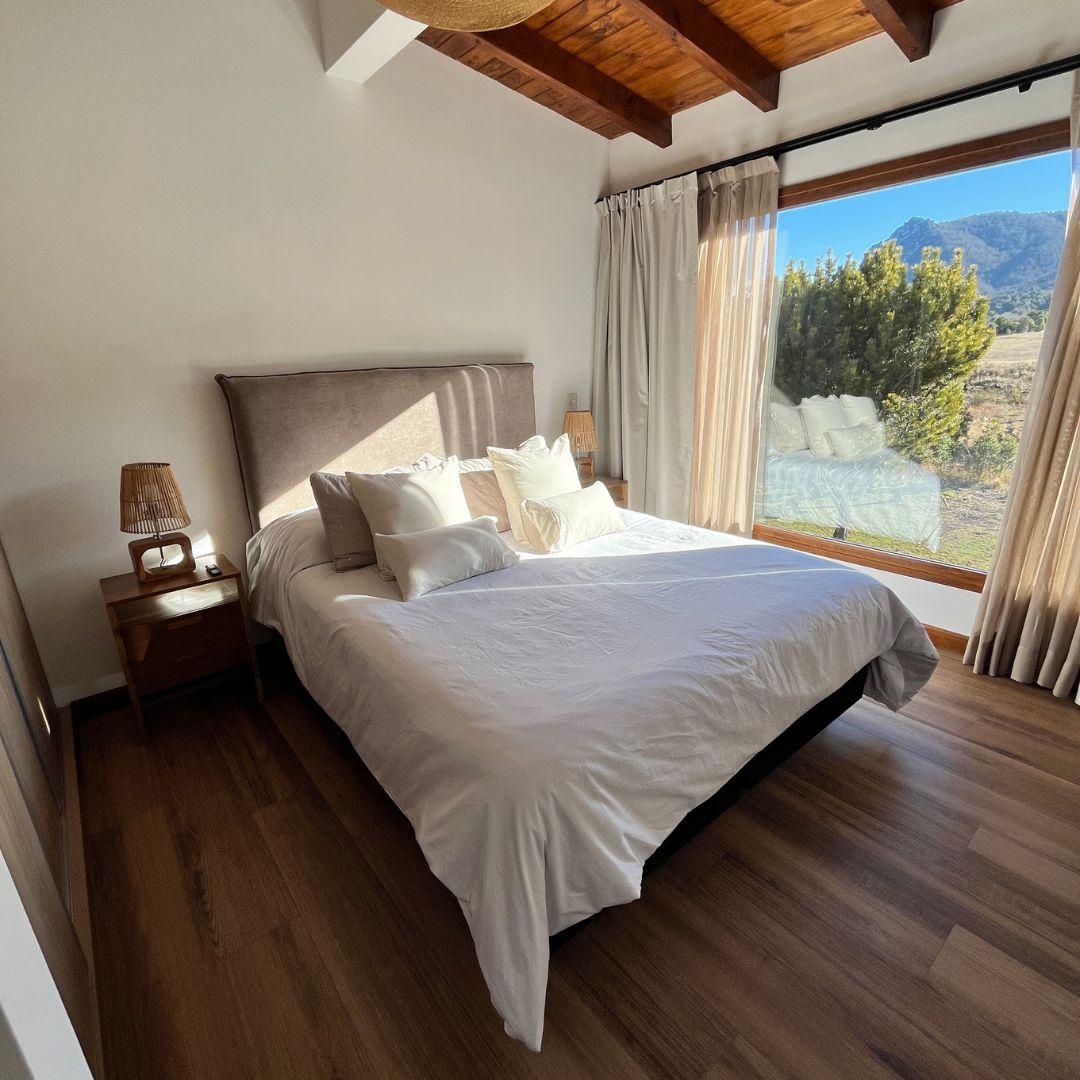 Departamento Tipo Casa con Jardín, Parrilla y Vistas Panorámicas – Arelauquen