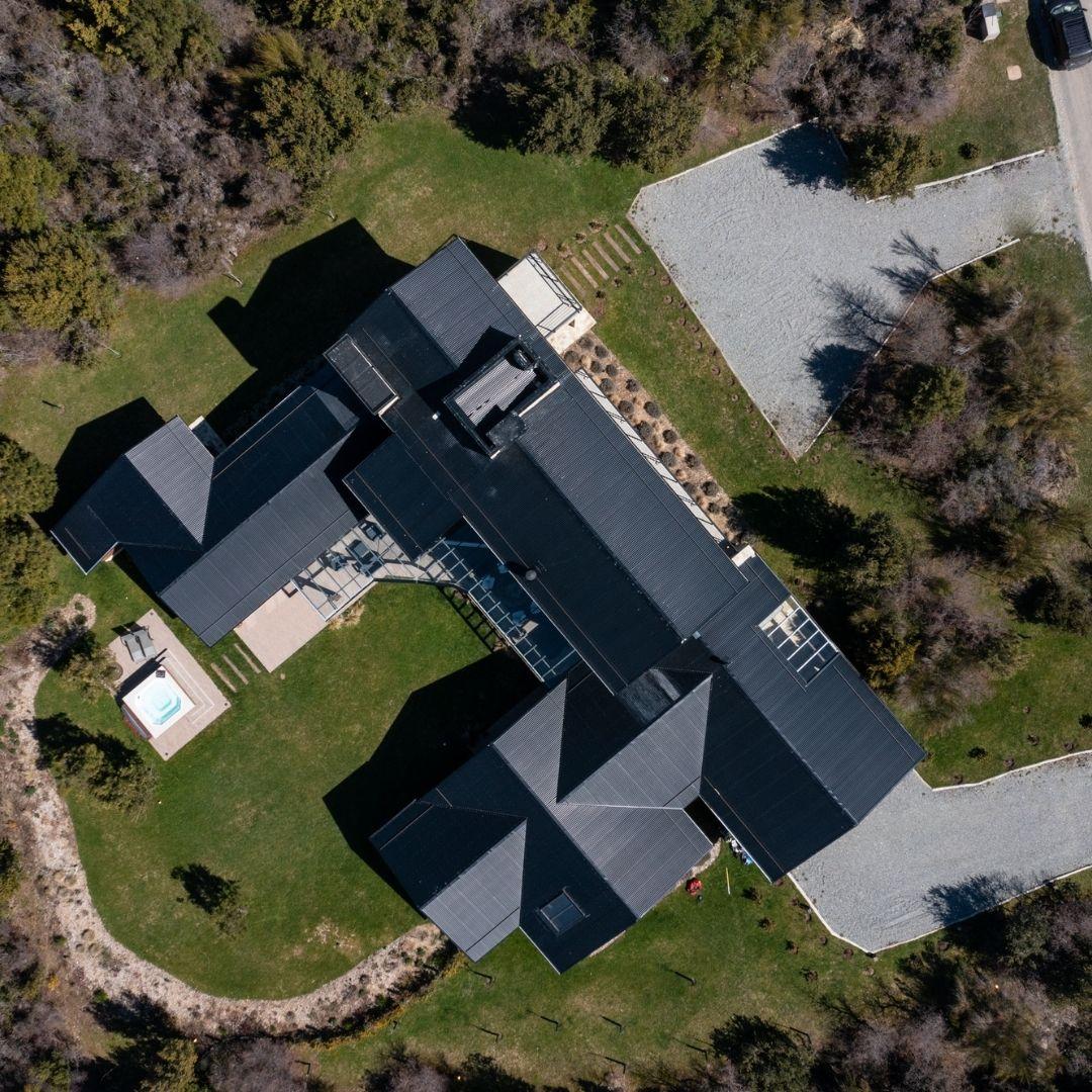 Exclusiva Residencia en Arelauquen: Parque, Vista al Lago y Diseño Totalmente Equipado